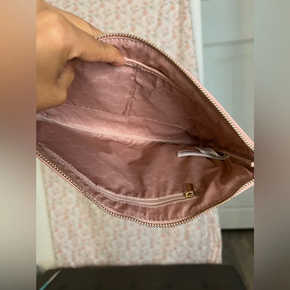 Handbag - Picture 5 of 5